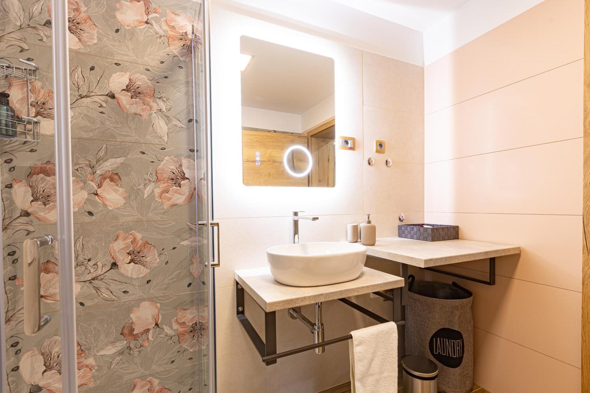 Adriatic Bay Apartments Portorož Eksteriør billede